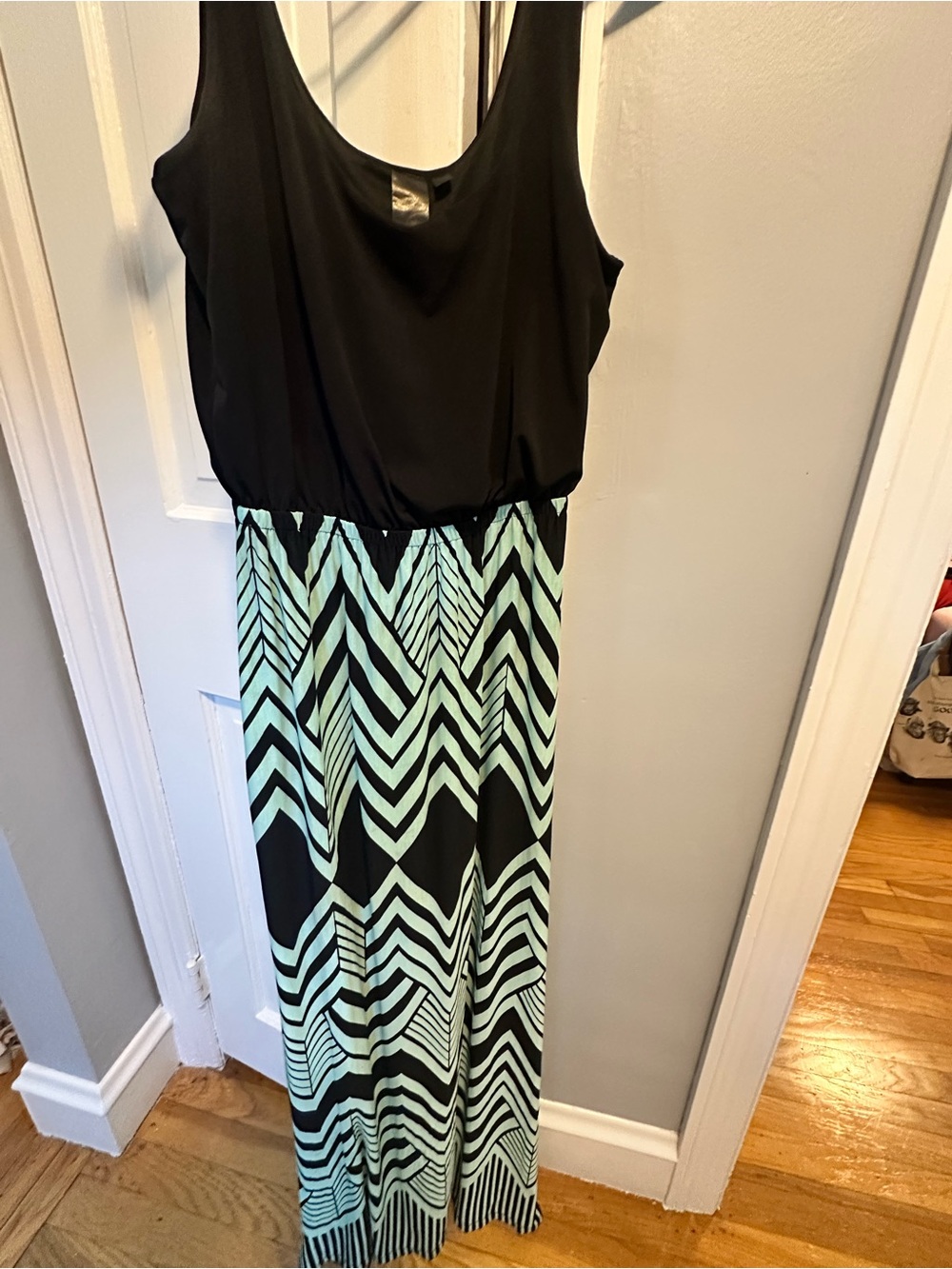Sleeveless maxi dress